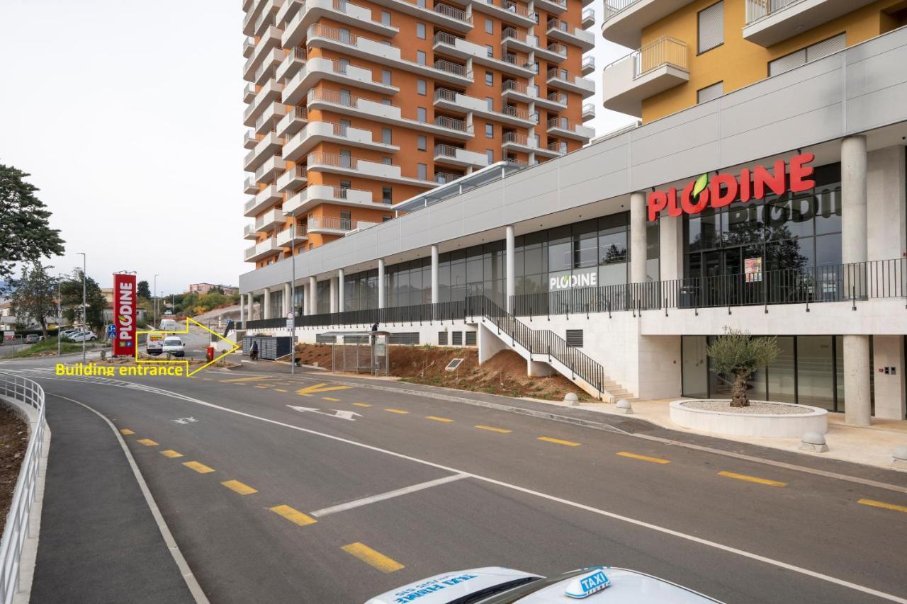 Mannequin: Sea View, Private Parking In The Garage Leilighet Rijeka Eksteriør bilde